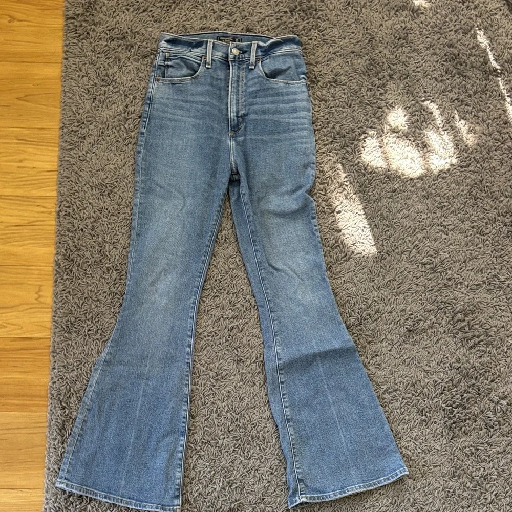 Abercrombie & Fitch Light Blue Flare Jeans - Picture 1 of 2
